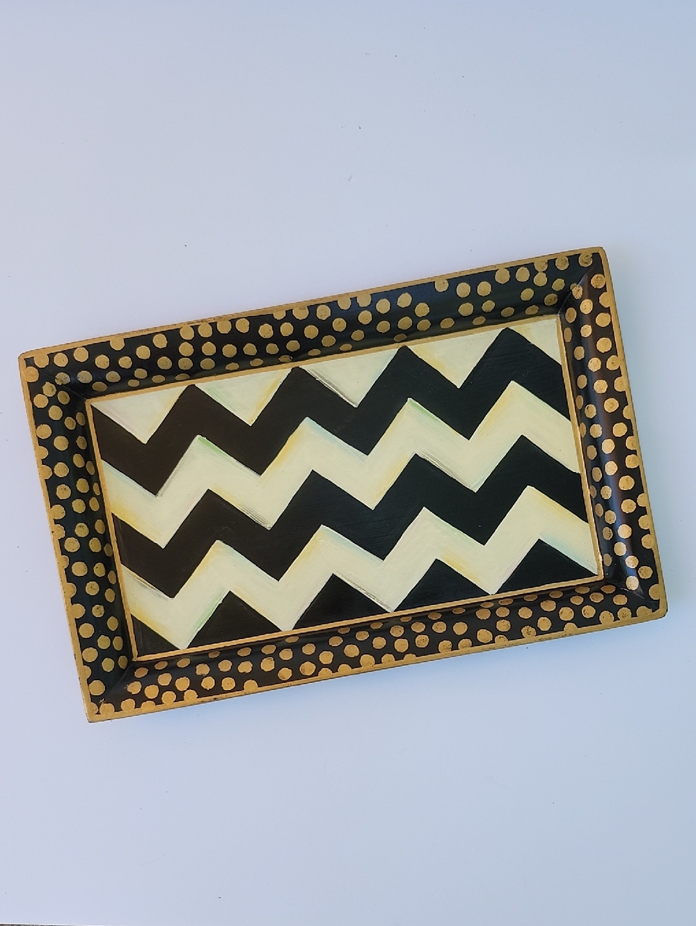 MACKENZIE-CHILDS HAND-PAINTED ZIG ZAG TRAY